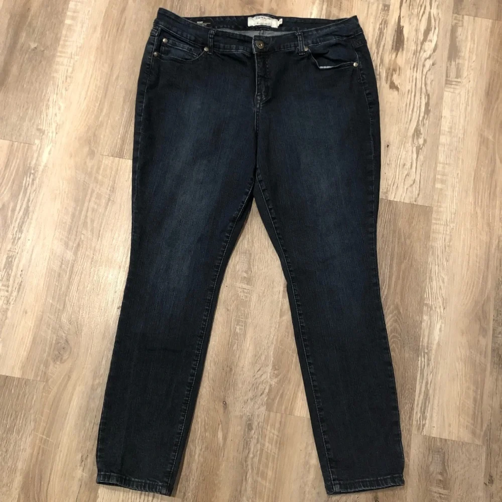 TORRID Dark Wash Skinny Denim Jeans Size 18
